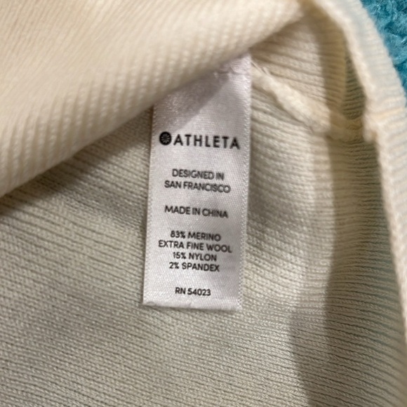 🔥ATHLETA Elegant Cream Turtleneck Sweater🔥 - Picture 5 of 6